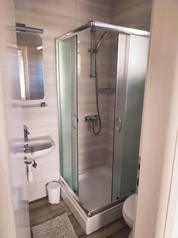 Apartmani Josipa Baška Voda エクステリア 写真