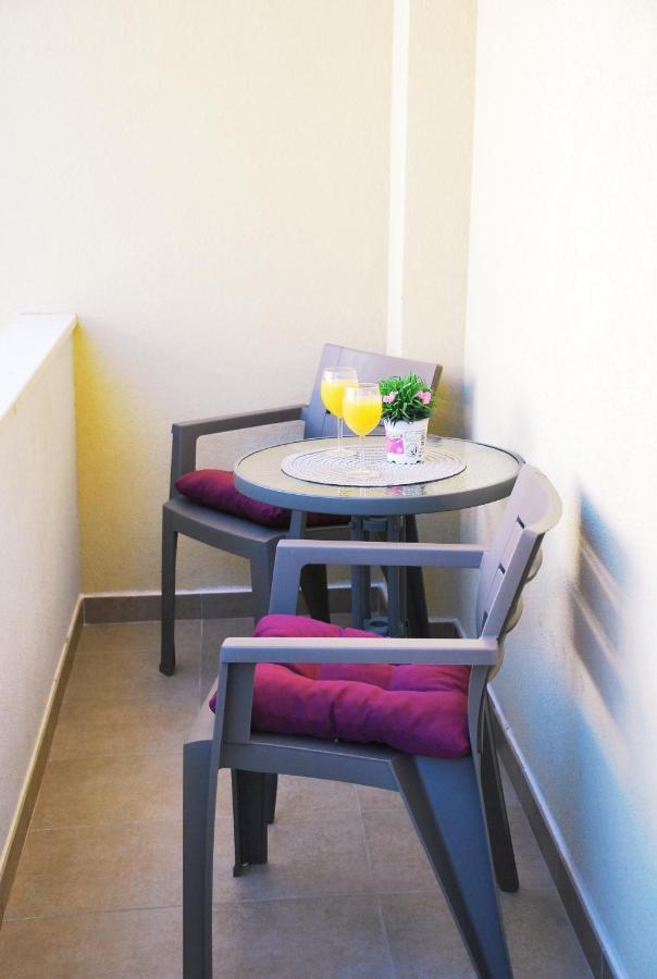 Apartmani Josipa Baška Voda エクステリア 写真