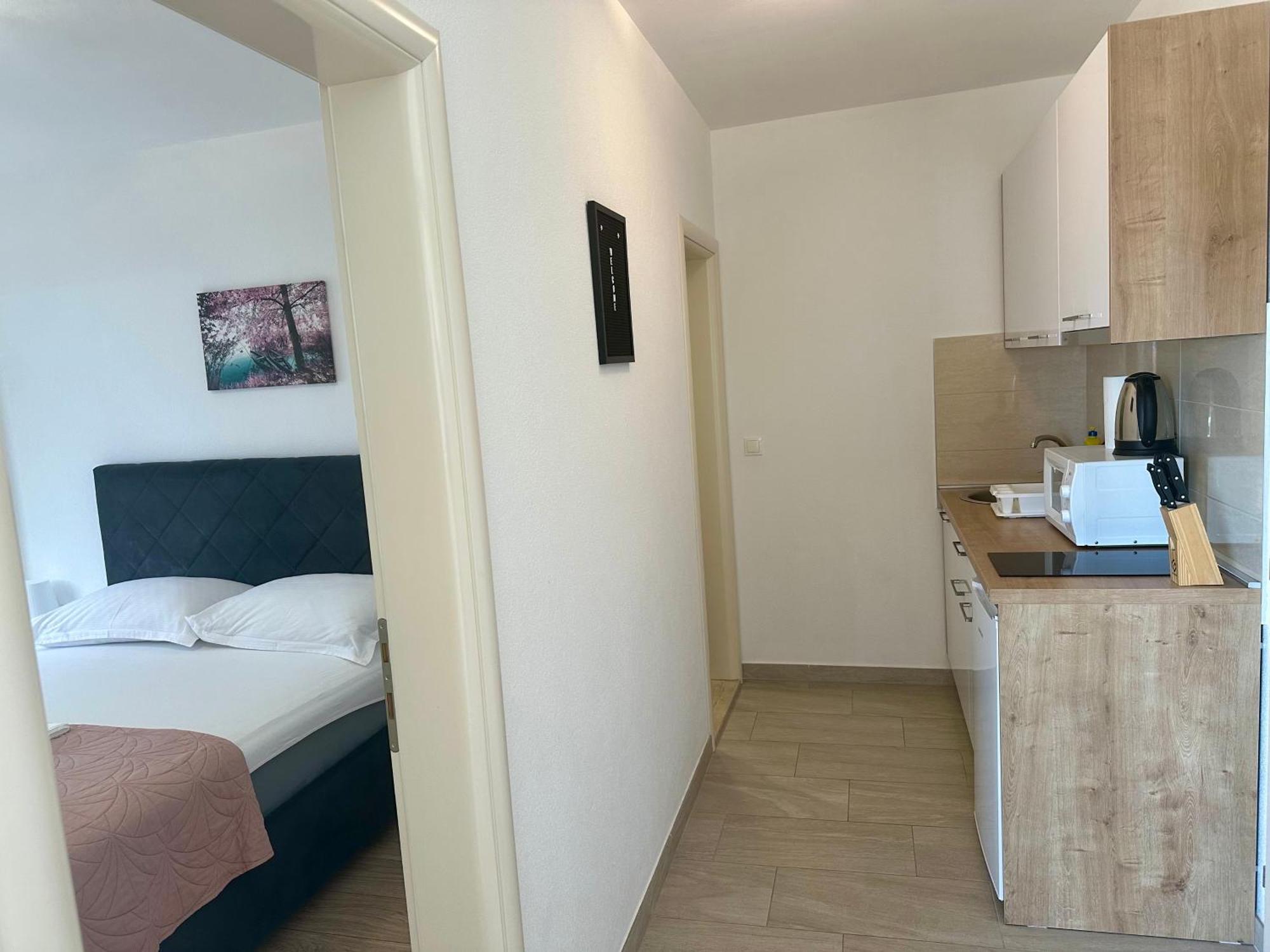 Apartmani Josipa Baška Voda エクステリア 写真